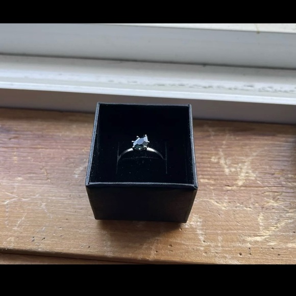 1.30 Carat Teal Sapphire Ring Sterling Silver Setting No Heat Sz 6 - Picture 3 of 6